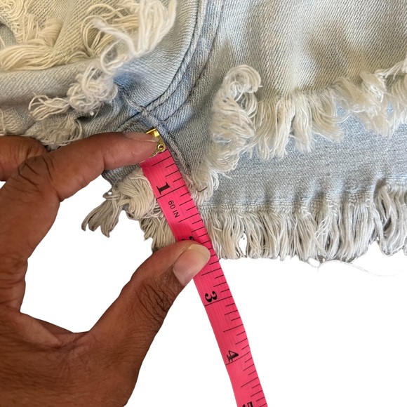 Bullhead Black Size 5 Washed Light Blue Cutoff Jean Shorts Fringe - Picture 6 of 10